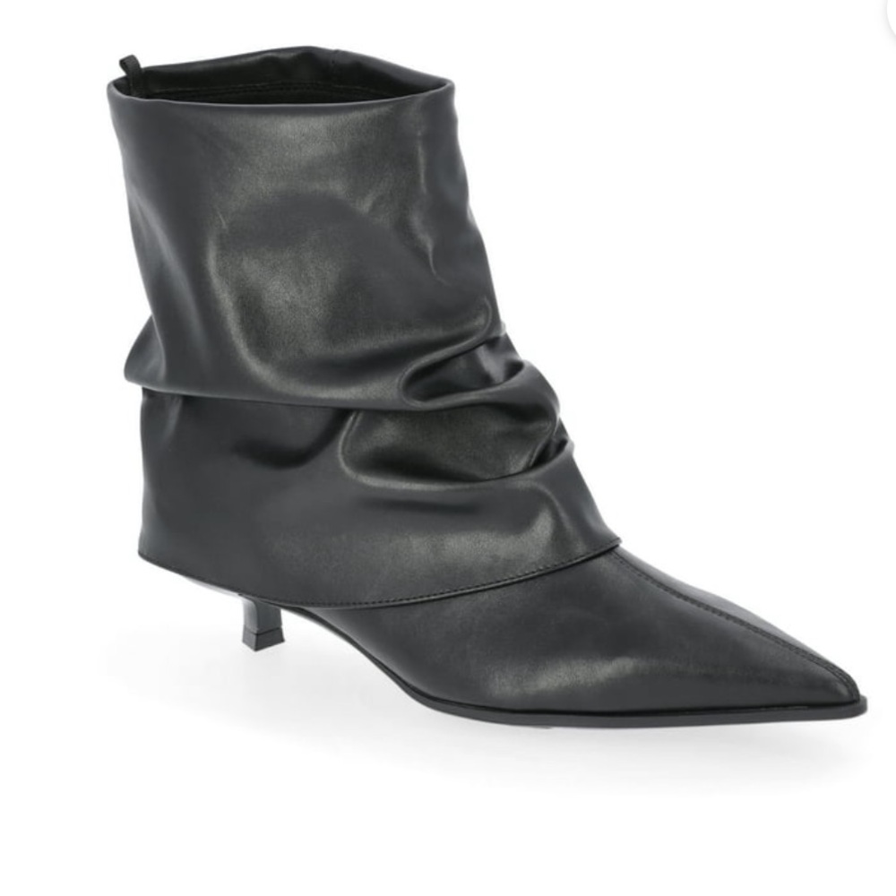 Time and Tru Black Slouchy Pointed-Toe Ankle Boots